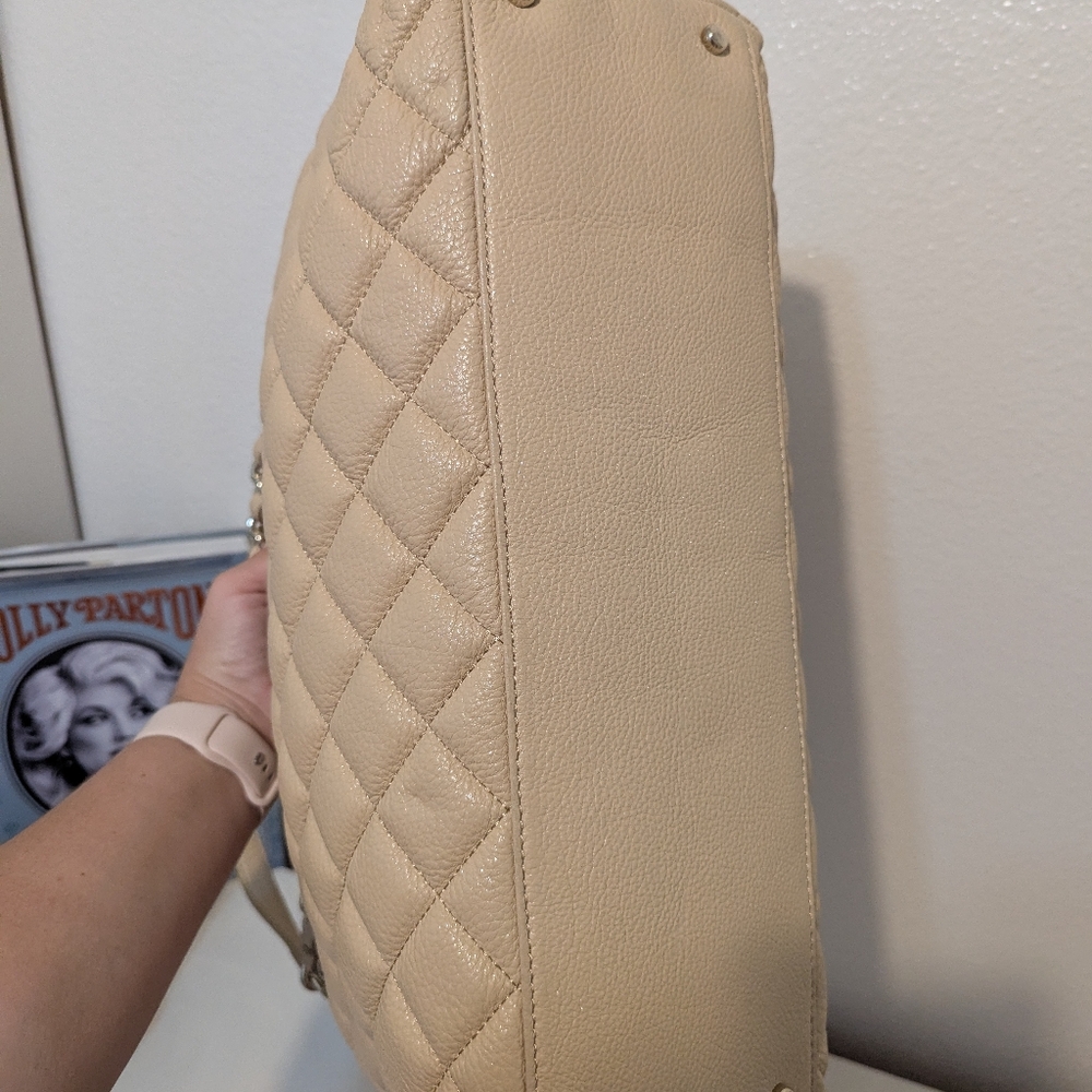 Kate Spade Quilted Tan Shoulder Bag Like New - Picture 9 of 12